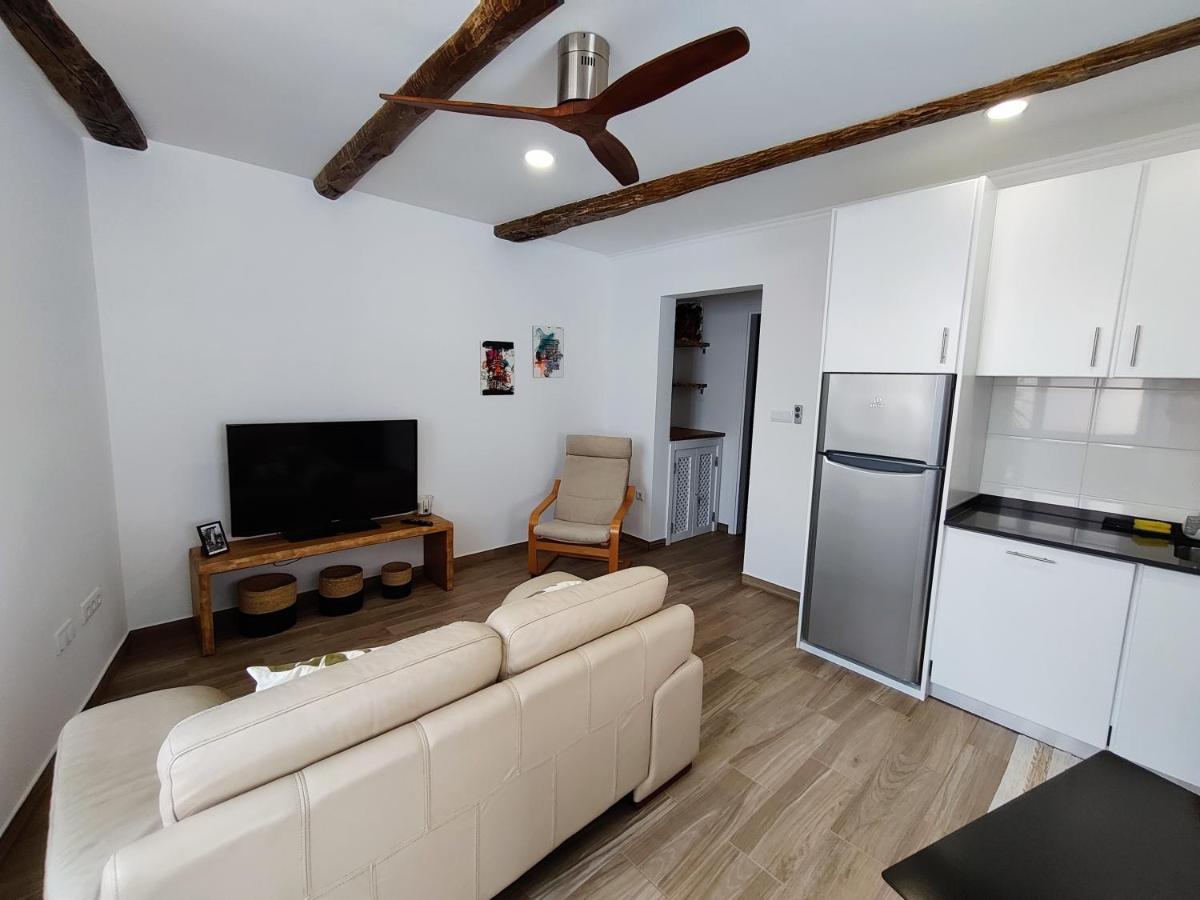 Casa D'Avo Guesthouse And Apartment Urzelina Bagian luar foto