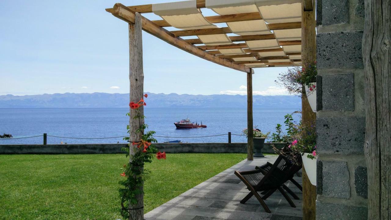 Casa D'Avo Guesthouse And Apartment Urzelina Bagian luar foto